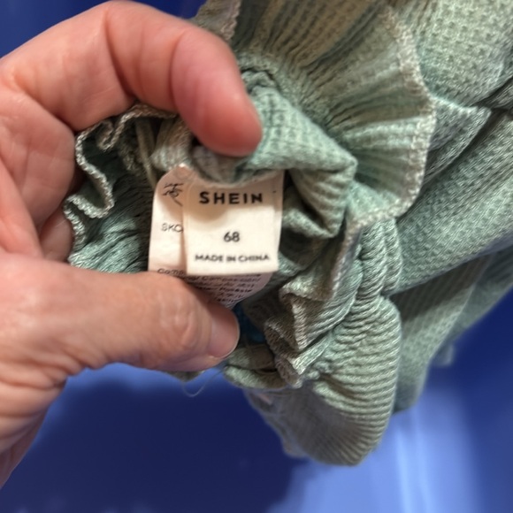 SHEIN Green Ruffled Kids Romper - Picture 3 of 3